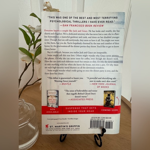 BOOK WORM ~ Behind Closed Doors' by B.A. Paris - Picture 2 of 4